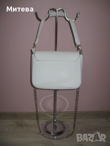 Mario Valentino оригинална дамска чанта през рамо, снимка 2 - Чанти - 52676500