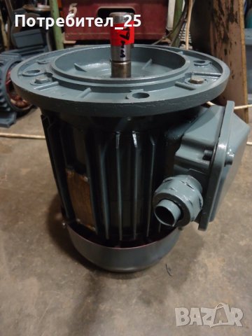 Трифазен фланцов ел,мотор 0,37KW 930 об/мин.