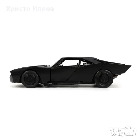 Метална кола автомобил Batman Batmobile 1:24 Jada Toys с фигура Батман, снимка 4 - Коли, камиони, мотори, писти - 47458218