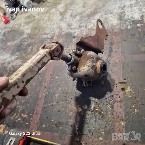 Малък Редуктор, снимка 3 - Други машини и части - 43996423