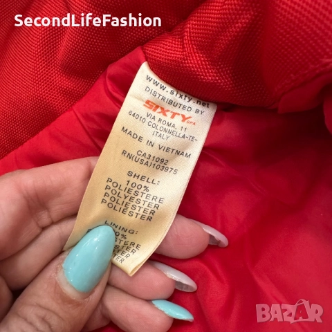 Дамско винтидж яке Miss Sixty Red Bomber, размер M, с качулка от кожа, снимка 3 - Якета - 52180718