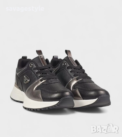 Стилни дамски маратонки с връзки 