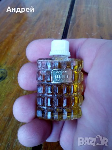 Стар парфюм,духи Щит, снимка 3 - Други ценни предмети - 28437110