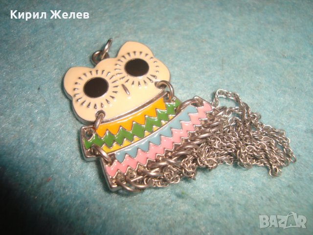 СИМПАТИЧНА ФИГУРАЛНА АРТ СРЕБРИСТА ЕМАЙЛИРАНА ВИСУЛКА МОМИЧЕШКИ ВЕСЕЛ МЕДАЛЬОН 18099, снимка 5 - Колиета, медальони, синджири - 35353254