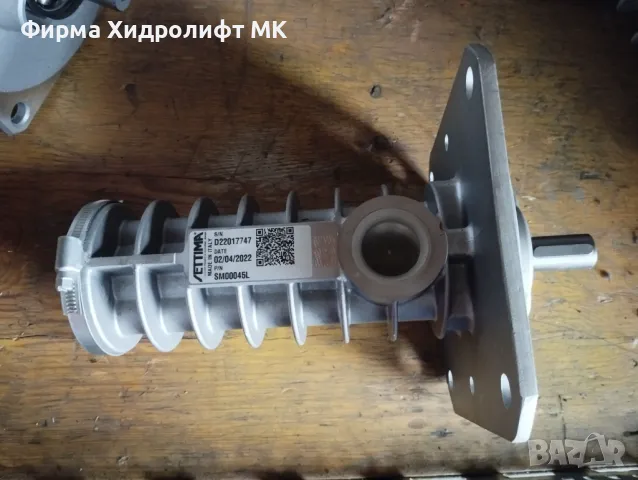 Хидравлична потопяема винтова помпа SM SETTIMA 45L за асансьори, снимка 2 - Други машини и части - 47299311