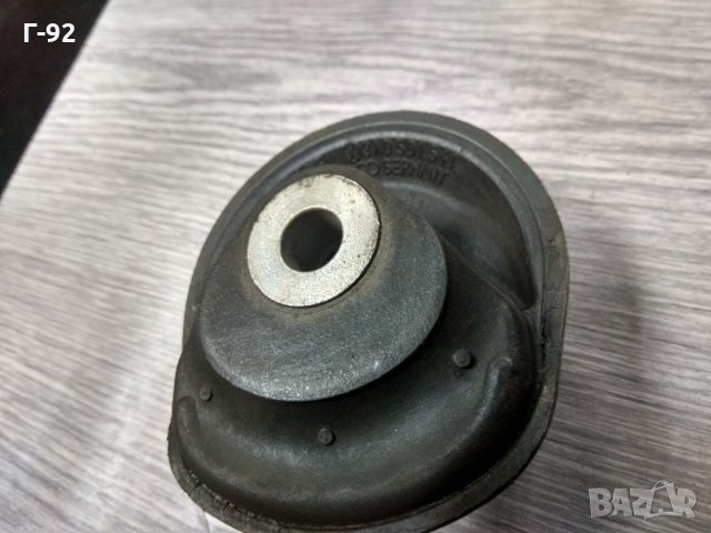 3A0501541*NEU*VAG***Тампон, заден мост* VW PASSAT 88 -, снимка 3 - Части - 32371233