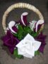Кошница с цветя от креп хартия, снимка 2