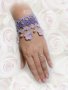 Ръчно плетена дамска гривна с цветя и перли, снимка 1 - Гривни - 32623073