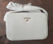 Чантичка Guess , снимка 2