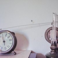 Стар часовник с термометър, снимка 2 - Антикварни и старинни предмети - 28651750