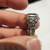 Стар пръстен  с флорални елементи - филигран и голям камък тигрово око - красота за ценител, снимка 2 - Пръстени - 33099097