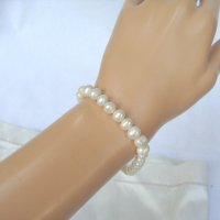 Красива Сребърна Гривна с Естествени Бели Перли, снимка 3 - Гривни - 33490743