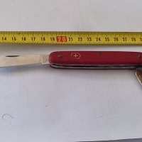 Градинарски джобен нож victorinox, снимка 1 - Ножове - 40858143