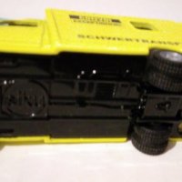Жълт камион - бус линейка на сику / Siku, снимка 8 - Колекции - 14066760