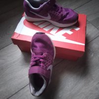 Nike детски маратонки eur 27.5, снимка 4 - Детски обувки - 35270603