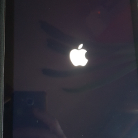 Apple Ipad 5gen Wi-Fi + Cellular, снимка 8 - Таблети - 44842919