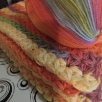 Ръчно изработено на една кука детско одеяло във свежи цветове., снимка 2 - Детски комплекти - 43869832