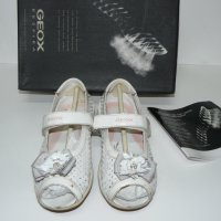 GEOX Сандали, с лепки, лачени, бели, затворени пети - 33 номер, 222мм, снимка 3 - Детски обувки - 28722872