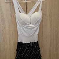 Къса рокля черно-бяло (НОВА), снимка 1 - Рокли - 32478514