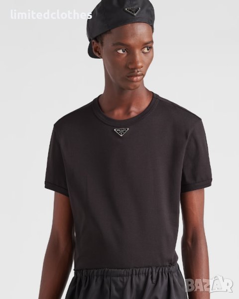 PRADA Black Triangle Logo Plaque Мъжка Тениска size L, снимка 1