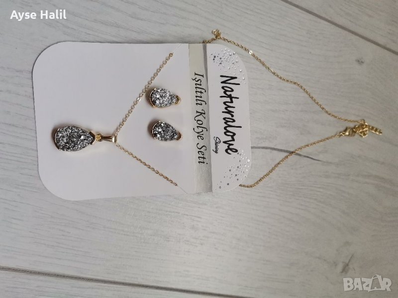 Комплект обеци и колие, снимка 1