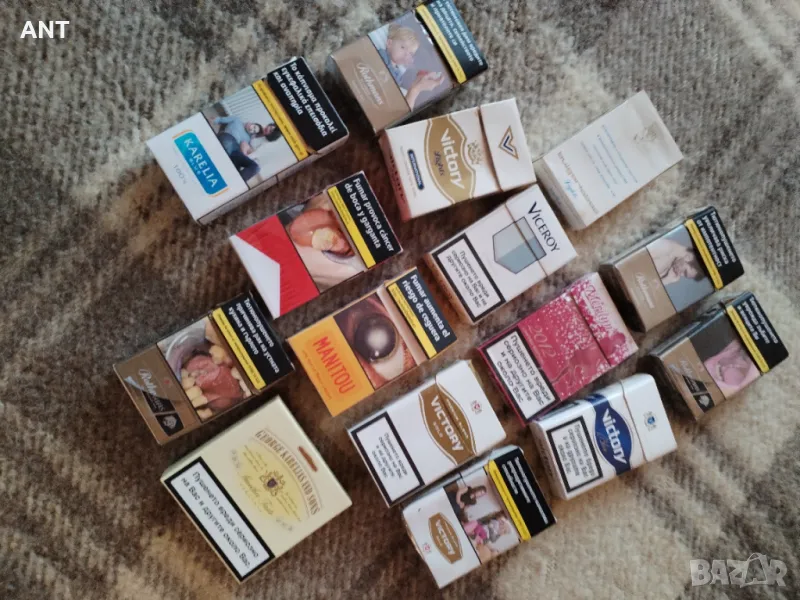 ЛОТ Ретро Кутии от цигари 2, снимка 1