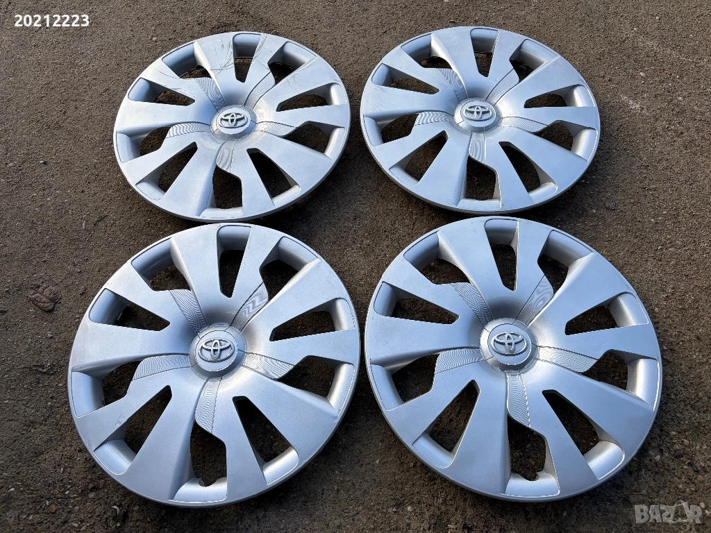 4 броя оригинални тасове за Toyota Yaris 15, снимка 1