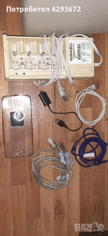 ЛОТ: зарядно за батерии, кабели за зарядно и др., снимка 1