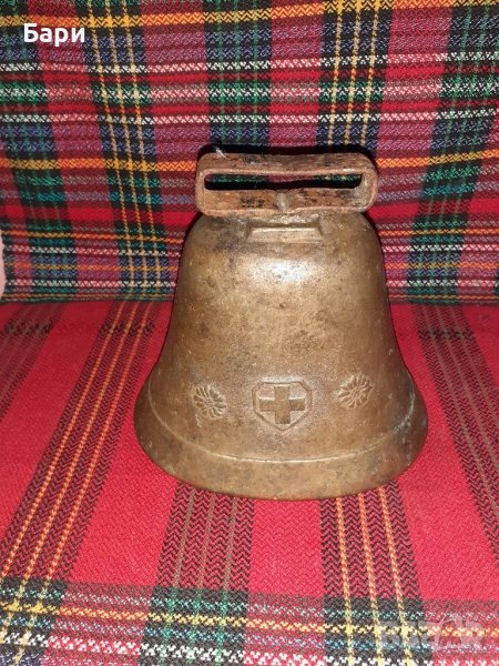 Антична швейцарска  камбана за крава , снимка 1