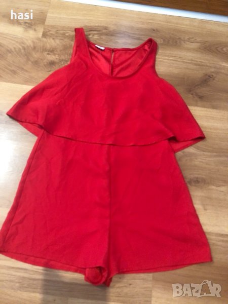 Червен гащеризон, снимка 1