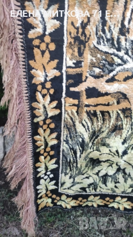 Голям плюшен ковьор за стена от едно време 190 х 120 см, снимка 2 - Антикварни и старинни предмети - 52035048