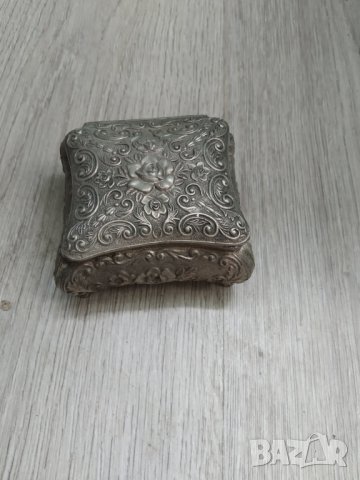 посребрена метална барокова кутийка, снимка 1 - Други ценни предмети - 40222413