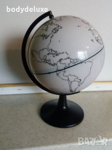 пластмасов глобус
