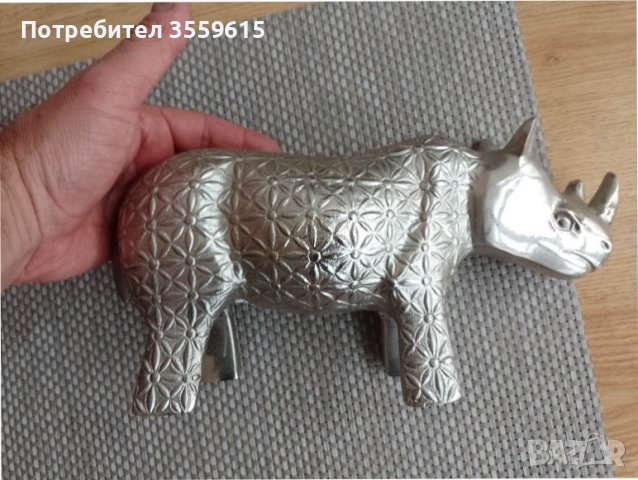 метална статуетка Носорог от Кения - 30 см , снимка 3 - Статуетки - 39559363