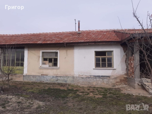 Продавам къща с двор в село Старосел, снимка 9 - Къщи - 52340787