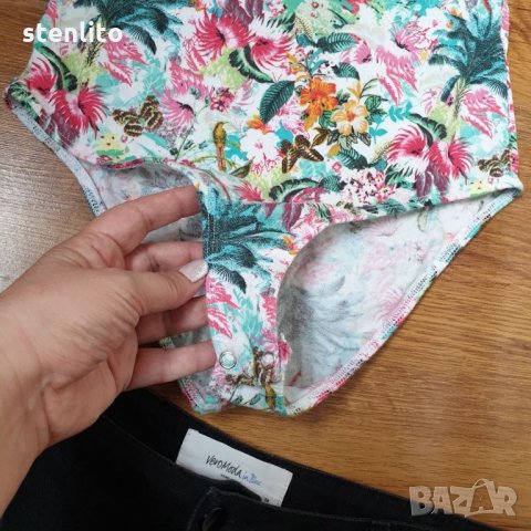 Дамско боди Bershka размер М, снимка 4 - Корсети, бюстиета, топове - 32815361