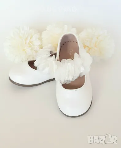 Бели балеринки за момиче с бели цветя и перлички BUBBLE KIDS, снимка 5 - Бебешки обувки - 50140266
