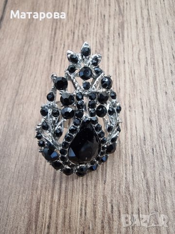 Масивен пръстен с черни камъни , снимка 1