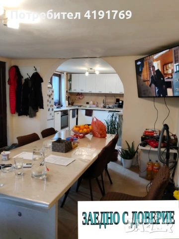 Просторна триетажна къща с панорамна тераса в с. Лютидол, снимка 12 - Къщи - 53142411