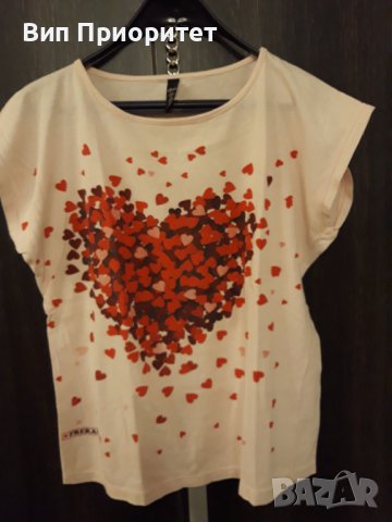 Тениска сърца , къс ръкав розов фон с нежни сърца вишнево и червено като разпръснати листенца , снимка 11 - Тениски - 37246837