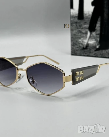 очила с калъф prada miu miu , снимка 15 - Слънчеви и диоптрични очила - 50571493