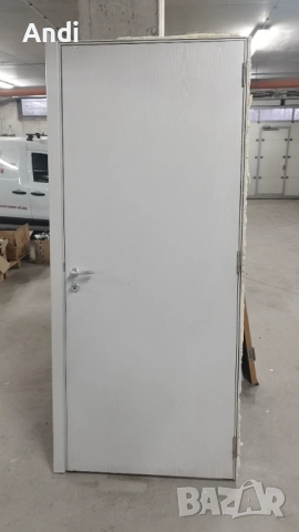 Врата интериорна  с каса брава  дръжки и ключ  90/214см дясна, снимка 15 - Дограми - 52769348