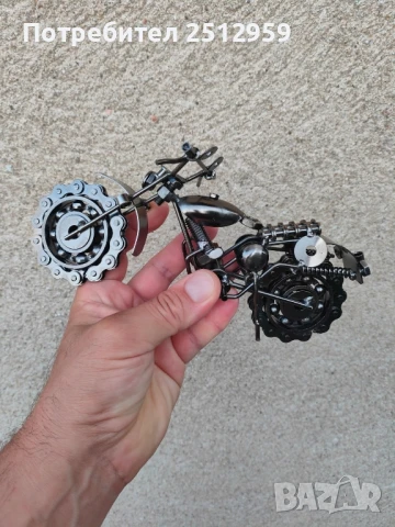 Метален мотоциклет, ръчно изработен от болтове и гайки, снимка 7 - Декорация за дома - 51396039