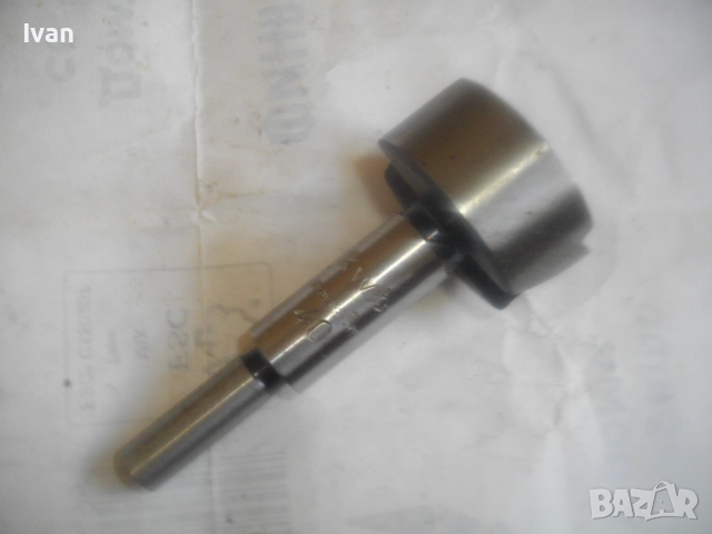 Нов Западна Германия старо качество голям фрезер ф40мм за отвори в дърво захват опашка ф 8мм KBW , снимка 6 - Други инструменти - 51554859