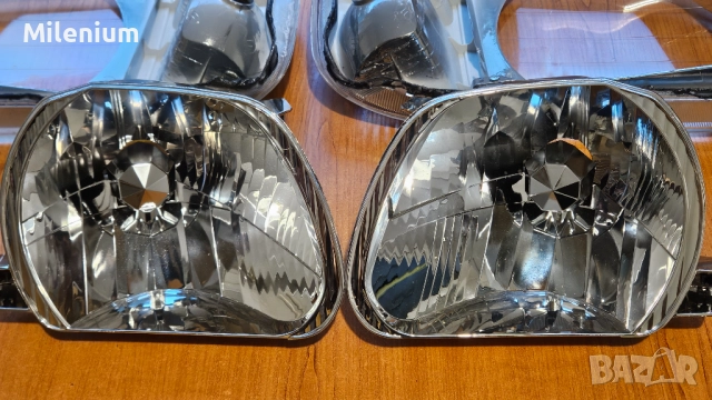 Рефлекрори за фарове Honda CRV1