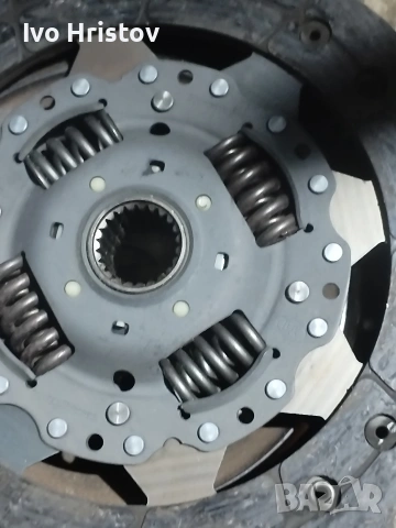 Продавам Luk комплект за Форд Мондео,Ескорт,Фиеста 1,6-V16, снимка 5 - Части - 53444741