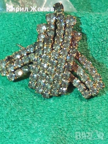 СТАРА ПОЗЛАТЕНА РЕТРО АРТ КРИСТАЛНА БРОНЗОВА БРОШКА с БОХЕМСКИ КРИСТАЛИ МАЙСТОРСКА ИЗРАБОТКА 14497, снимка 4 - Антикварни и старинни предмети - 37320244
