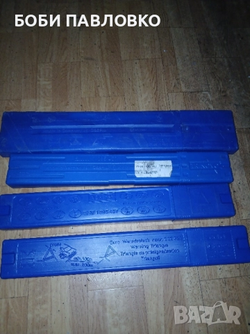 Оргинален авариен триъгълник бмв нов, снимка 11 - Аксесоари и консумативи - 51964725