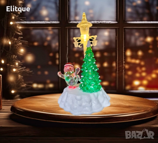 Коледна декорация - Снежен човек и елха под лампа