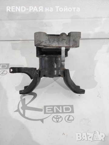 Маслен тампон за двигател десен Toyota Auris 2016 e18 1.2 Turbo , снимка 2 - Части - 44112514